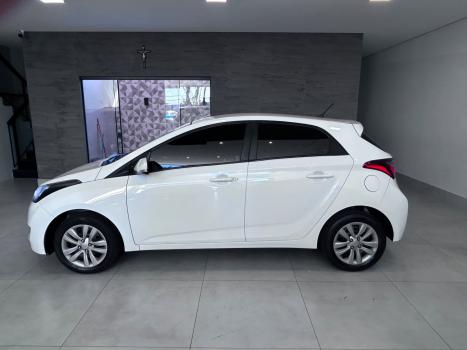 HYUNDAI HB 20 Hatch 1.6 16V 4P FLEX COMFORT PLUS AUTOM�TICO, Foto 2