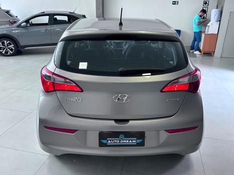 HYUNDAI HB 20 Hatch 1.6 16V 4P FLEX COMFORT PLUS AUTOM�TICO, Foto 5