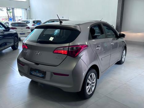 HYUNDAI HB 20 Hatch 1.6 16V 4P FLEX COMFORT PLUS AUTOM�TICO, Foto 6