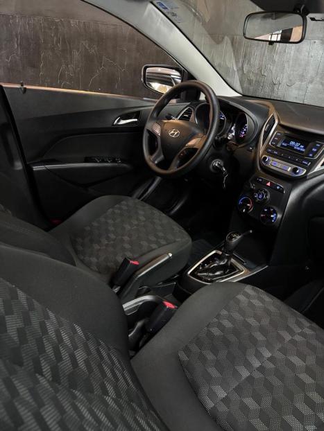 HYUNDAI HB 20 Hatch 1.6 16V 4P FLEX COMFORT PLUS AUTOM�TICO, Foto 10