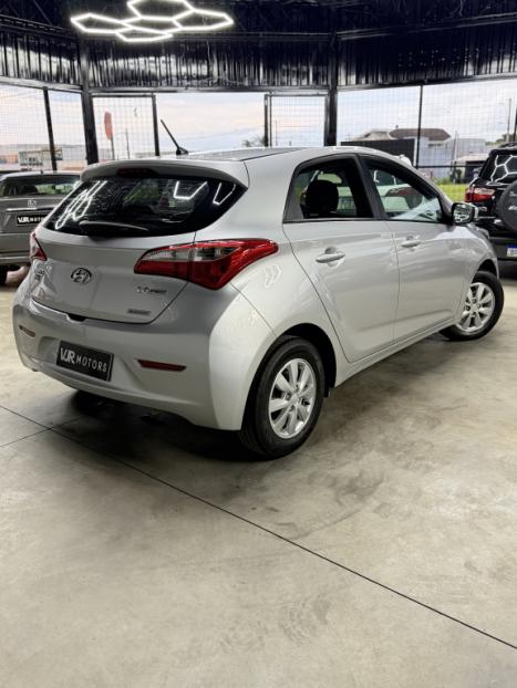 HYUNDAI HB 20 Hatch 1.6 16V 4P FLEX COMFORT STYLE AUTOM�TICO, Foto 4