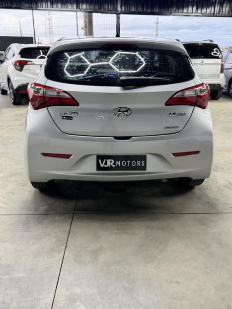 HYUNDAI HB 20 Hatch 1.6 16V 4P FLEX COMFORT STYLE AUTOM�TICO, Foto 5