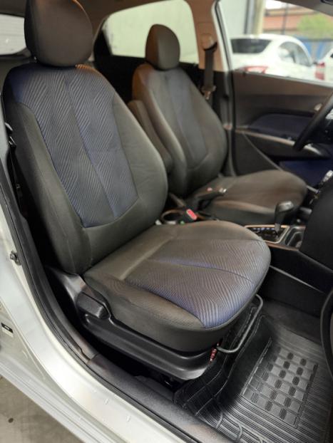 HYUNDAI HB 20 Hatch 1.6 16V 4P FLEX COMFORT STYLE AUTOM�TICO, Foto 9