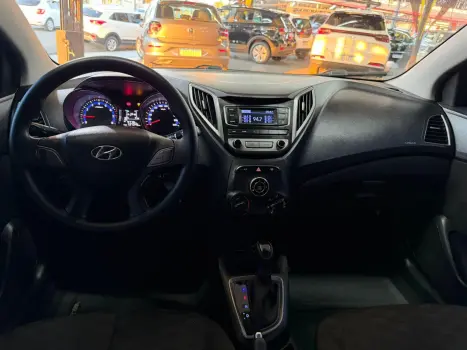 HYUNDAI HB 20 Hatch 1.6 16V 4P FLEX COMFORT PLUS AUTOM�TICO, Foto 9