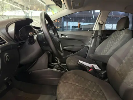 HYUNDAI HB 20 Hatch 1.6 16V 4P FLEX COMFORT PLUS AUTOM�TICO, Foto 10