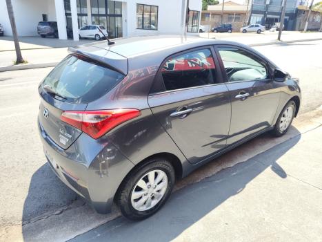 HYUNDAI HB 20 Hatch 1.6 16V 4P FLEX COMFORT PLUS AUTOMÁTICO, Foto 8