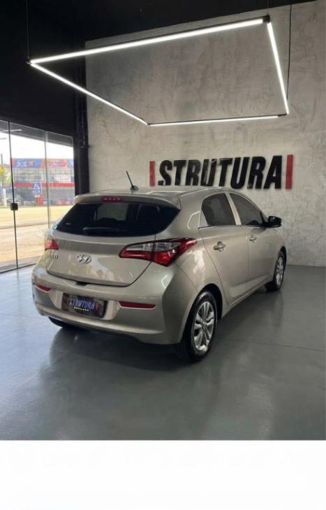 HYUNDAI HB 20 Hatch 1.0 12V 4P FLEX UNIQUE, Foto 2