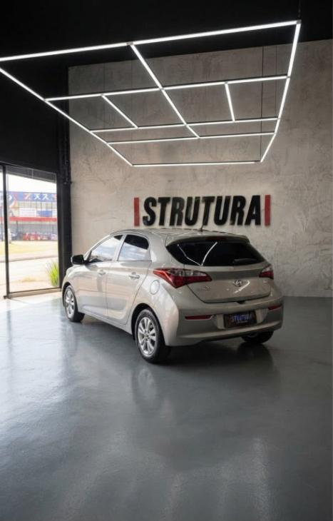 HYUNDAI HB 20 Hatch 1.0 12V 4P FLEX UNIQUE, Foto 4