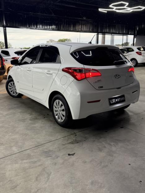 HYUNDAI HB 20 Hatch 1.6 16V 4P FLEX COMFORT PLUS, Foto 6