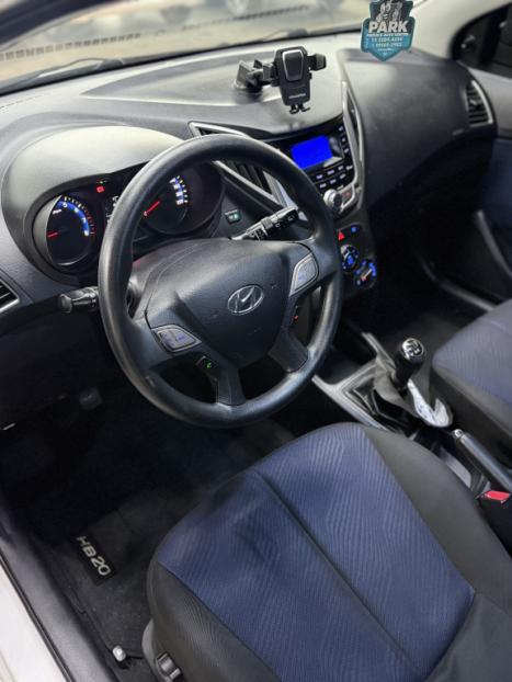 HYUNDAI HB 20 Hatch 1.6 16V 4P FLEX COMFORT PLUS, Foto 7