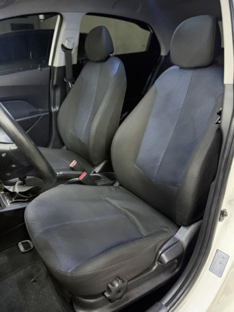 HYUNDAI HB 20 Hatch 1.6 16V 4P FLEX COMFORT PLUS, Foto 8