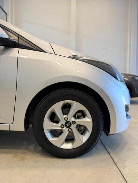 HYUNDAI HB 20 Hatch 1.6 16V 4P FLEX COMFORT PLUS, Foto 6