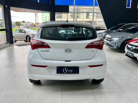 HYUNDAI HB 20 Hatch 1.6 16V 4P COMFORT STYLE FLEX, Foto 4