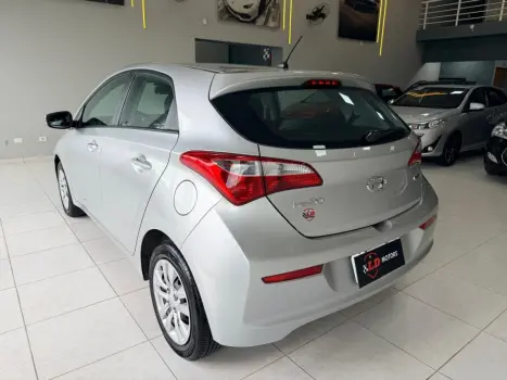 HYUNDAI HB 20 Hatch 1.6 16V 4P FLEX COMFORT PLUS AUTOMÁTICO, Foto 7