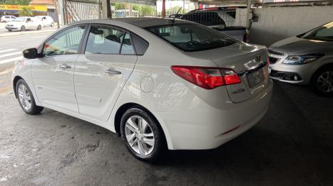 HYUNDAI HB 20 Sedan 1.6 16V 4P FLEX PREMIUM AUTOM�TICO, Foto 3