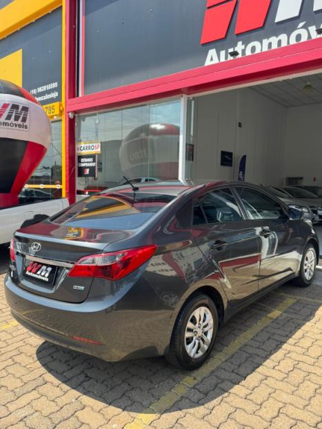 HYUNDAI HB 20 Sedan 1.0 12V 4P FLEX COMFORT PLUS, Foto 4