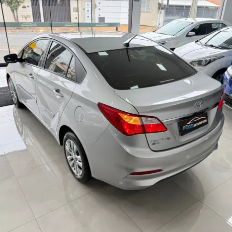 HYUNDAI HB 20 Sedan 1.0 12V 4P FLEX COMFORT PLUS, Foto 4 HYUNDAI HB 20 Sedan 1.0 12V 4P FLEX COMFORT PLUS, Foto 4