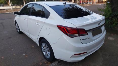 HYUNDAI HB 20 Sedan 1.6 16V 4P FLEX COMFORT PLUS AUTOMTICO, Foto 4