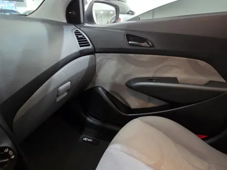 HYUNDAI HB 20 Sedan 1.0 12V 4P FLEX COMFORT PLUS, Foto 4