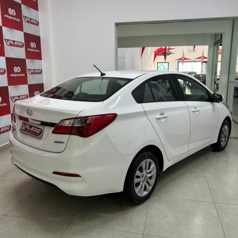 HYUNDAI HB 20 Sedan 1.6 16V 4P FLEX COMFORT PLUS AUTOM�TICO, Foto 4
