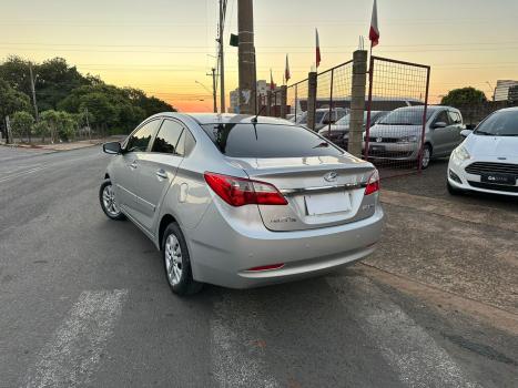 HYUNDAI HB 20 Sedan 1.6 16V 4P FLEX COMFORT PLUS, Foto 3