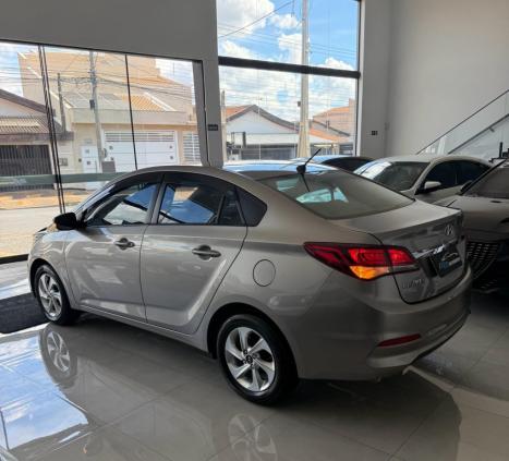 HYUNDAI HB 20 Sedan 1.6 16V 4P FLEX COMFORT PLUS AUTOM�TICO, Foto 4