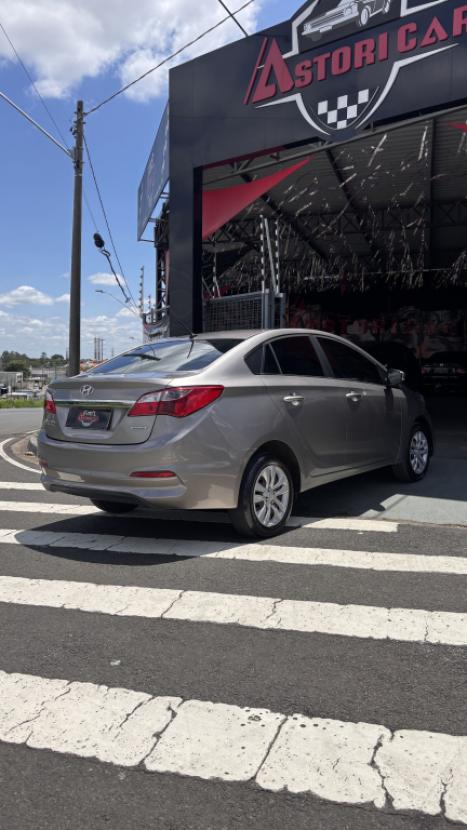 HYUNDAI HB 20 Sedan 1.6 16V 4P FLEX COMFORT PLUS AUTOM�TICO, Foto 4