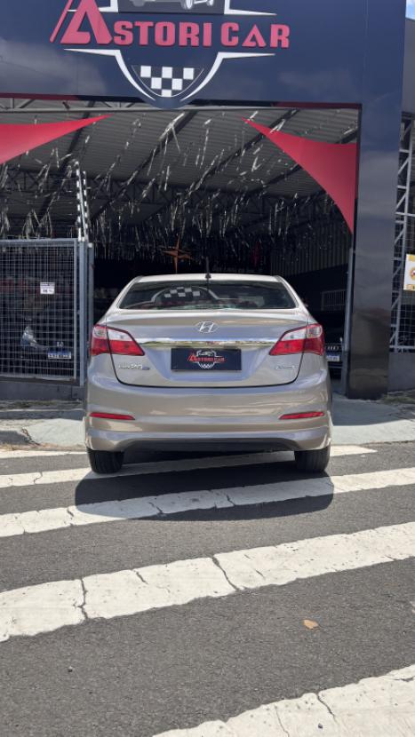 HYUNDAI HB 20 Sedan 1.6 16V 4P FLEX COMFORT PLUS AUTOM�TICO, Foto 5