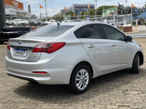 HYUNDAI HB 20 Sedan 1.6 16V 4P FLEX COMFORT AUTOM�TICO, Foto 3