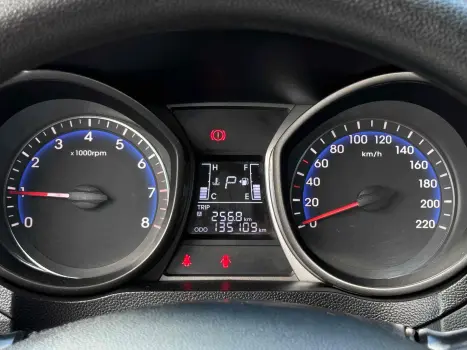 HYUNDAI HB 20 Sedan 1.6 16V 4P FLEX COMFORT AUTOM�TICO, Foto 13