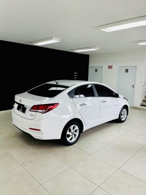 HYUNDAI HB 20 Sedan 1.6 16V 4P FLEX PREMIUM AUTOM�TICO, Foto 3