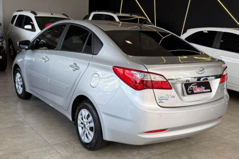 HYUNDAI HB 20 Sedan 1.6 16V 4P FLEX COMFORT PLUS, Foto 13