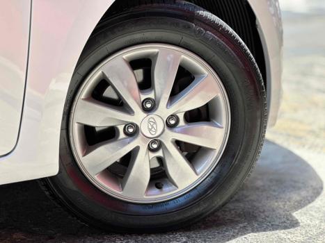 HYUNDAI HB 20 Sedan 1.6 16V 4P FLEX COMFORT AUTOM�TICO, Foto 15