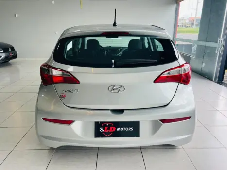 HYUNDAI HB 20 Sedan 1.0 12V 4P FLEX COMFORT PLUS, Foto 8