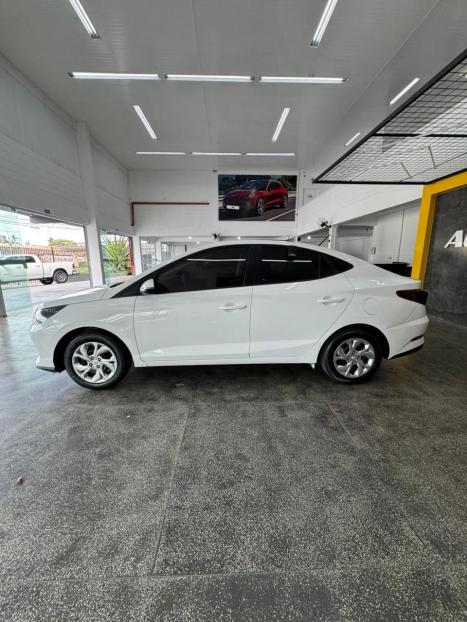 HYUNDAI HB 20 Sedan 1.0 12V 4P FLEX COMFORT PLUS, Foto 2