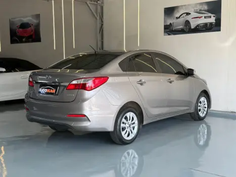 HYUNDAI HB 20 Sedan 1.6 16V 4P FLEX COMFORT PLUS AUTOM�TICO, Foto 5