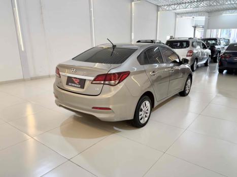 HYUNDAI HB 20 Sedan 1.6 16V 4P FLEX COMFORT PLUS, Foto 8
