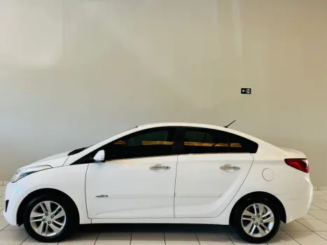 HYUNDAI HB 20 Sedan 1.6 16V 4P FLEX PREMIUM AUTOM�TICO, Foto 3