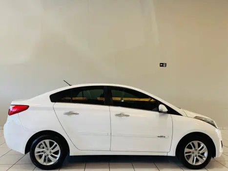 HYUNDAI HB 20 Sedan 1.6 16V 4P FLEX PREMIUM AUTOM�TICO, Foto 4