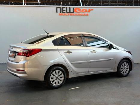 HYUNDAI HB 20 Sedan 1.0 12V 4P FLEX UNIQUE, Foto 2