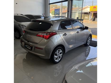 HYUNDAI HB 20 Sedan 1.0 12V 4P FLEX COMFORT PLUS, Foto 2