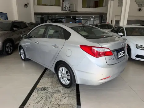 HYUNDAI HB 20 Sedan 1.6 16V 4P FLEX PREMIUM AUTOM�TICO, Foto 4