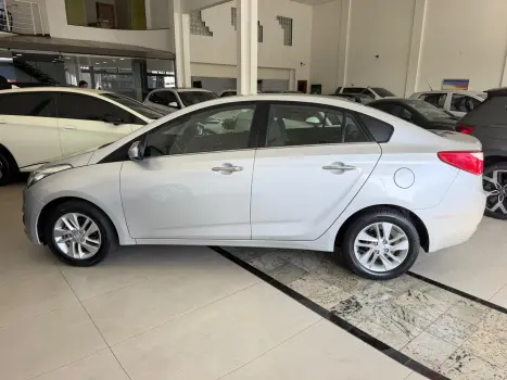 HYUNDAI HB 20 Sedan 1.6 16V 4P FLEX PREMIUM AUTOM�TICO, Foto 6