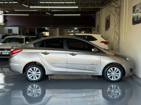 HYUNDAI HB 20 Sedan 1.0 12V 4P FLEX UNIQUE, Foto 4
