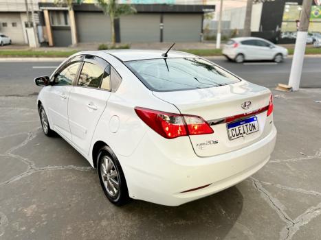 HYUNDAI HB 20 Sedan 1.0 12V 4P FLEX COMFORT STYLE, Foto 3