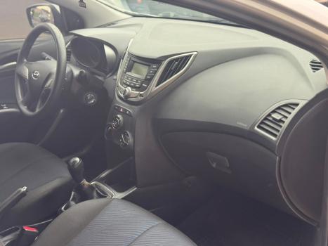 HYUNDAI HB 20 Sedan 1.6 16V 4P FLEX COMFORT STYLE, Foto 9