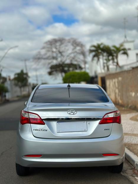 HYUNDAI HB 20 Sedan 1.0 12V 4P FLEX COMFORT STYLE, Foto 3