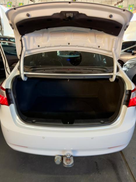HYUNDAI HB 20 Sedan 1.6 16V 4P FLEX COMFORT PLUS, Foto 8