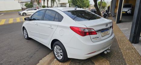 HYUNDAI HB 20 Sedan 1.6 16V 4P FLEX COMFORT PLUS AUTOM�TICO, Foto 4