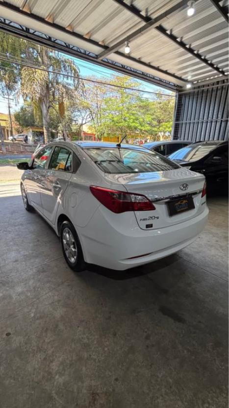 HYUNDAI HB 20 Sedan 1.6 16V 4P FLEX COMFORT AUTOM�TICO, Foto 9